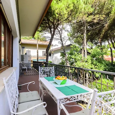 Quiet Flat With Garden Lignano Sabbiadoro