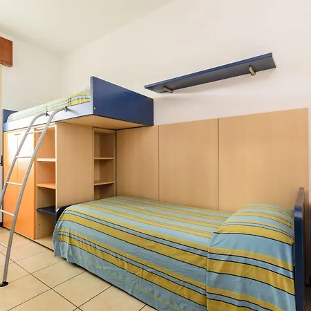 Quiet Flat With Garden Apartment Lignano Sabbiadoro
