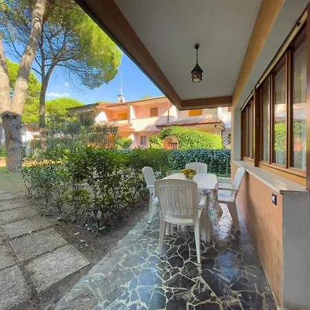 Quiet Flat With Garden Apartment Lignano Sabbiadoro