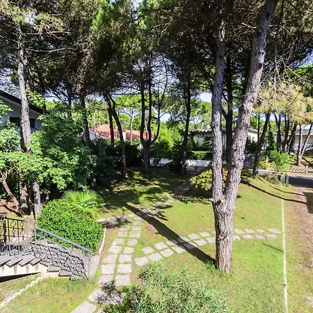 Quiet Flat With Garden * Lignano Sabbiadoro